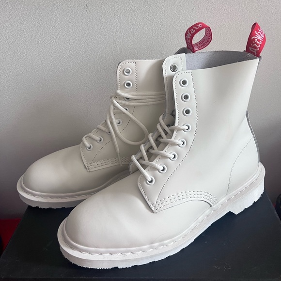 NWT 1460 Dr Martens Undercover Jun takahashi Made in England white boots - Picture 3 of 8